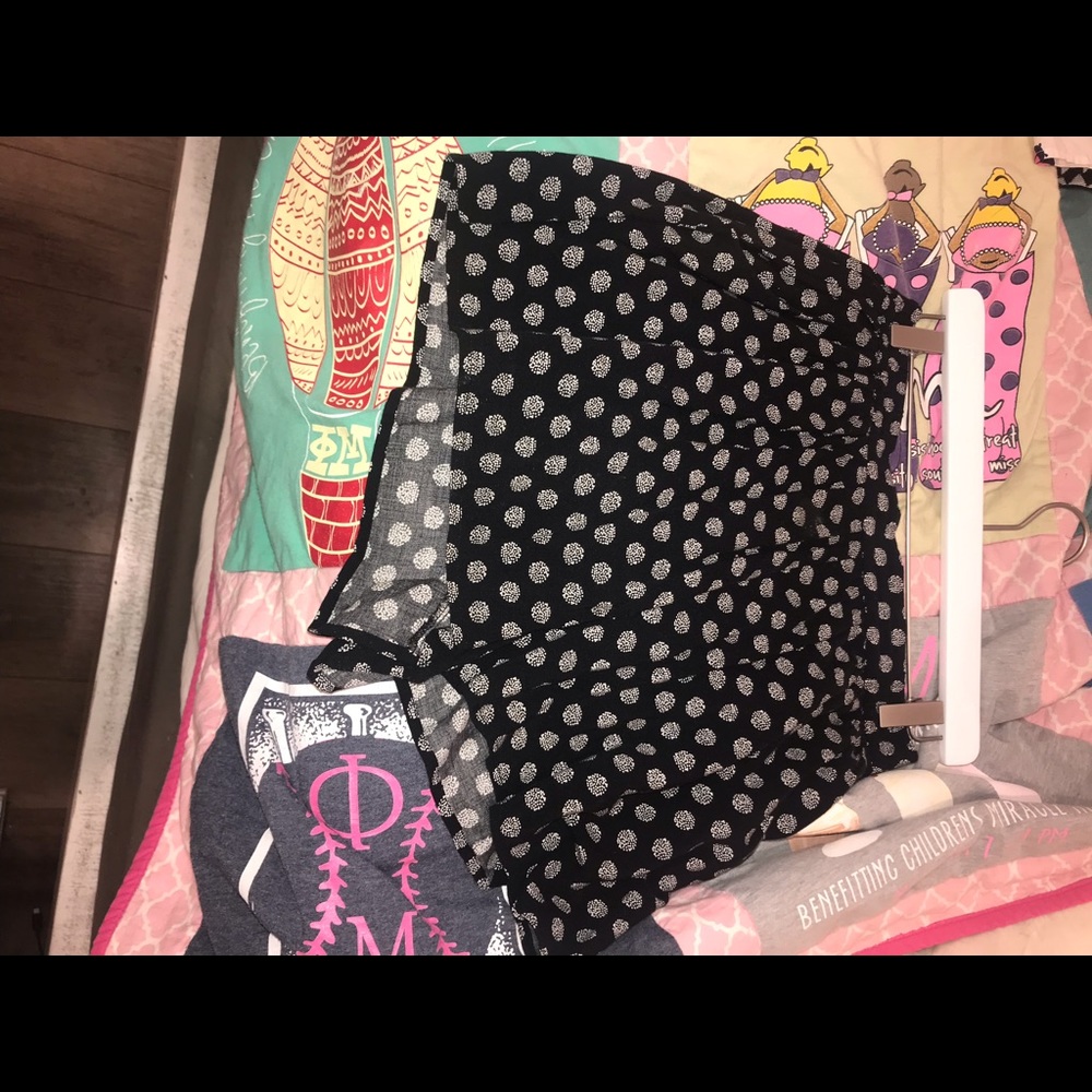 Black and white high waisted shorts